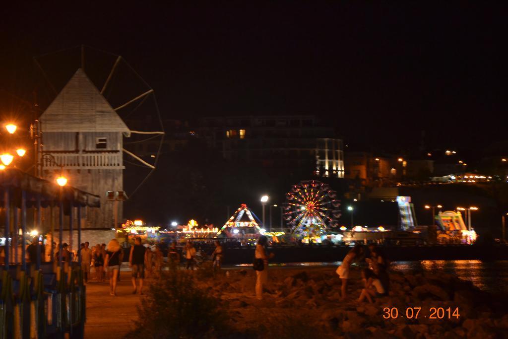 Nirvana Guest House Nesebar Exterior photo